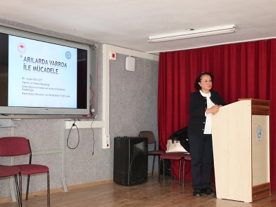 İzmir’de arı yetiştiriciliği eğitimleri yapılıyor