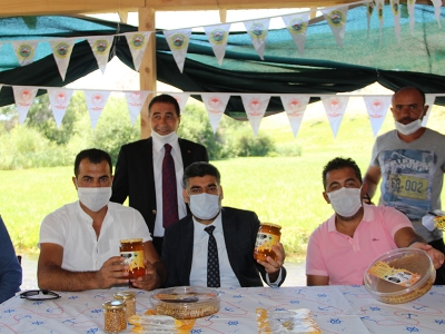 Iğdır’da bereketli bal hasadı