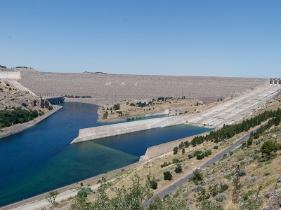 Su geldi, çiftçinin yüzü güldü