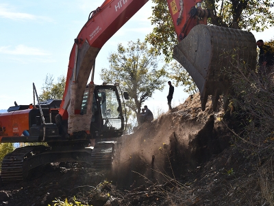 Şırnak'ta arıcılar için yaylalara yol yapılıyor