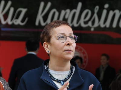 “Kız Kardeşim” ellerinden tutuyor, kadınlar güçleniyor