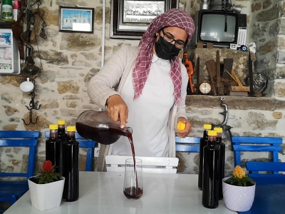 Fidanlar toprağa, lezzetler adaya miras