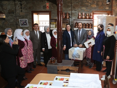 Kadın kooperatifleri “Çiftçi Okulu”nda