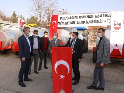 Diyarbakır’da itfaiye tertibatlı 8 sulama tankeri dağıtıldı